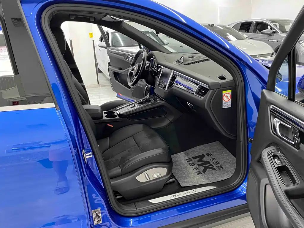 Porsche Macan — миниатюра 7