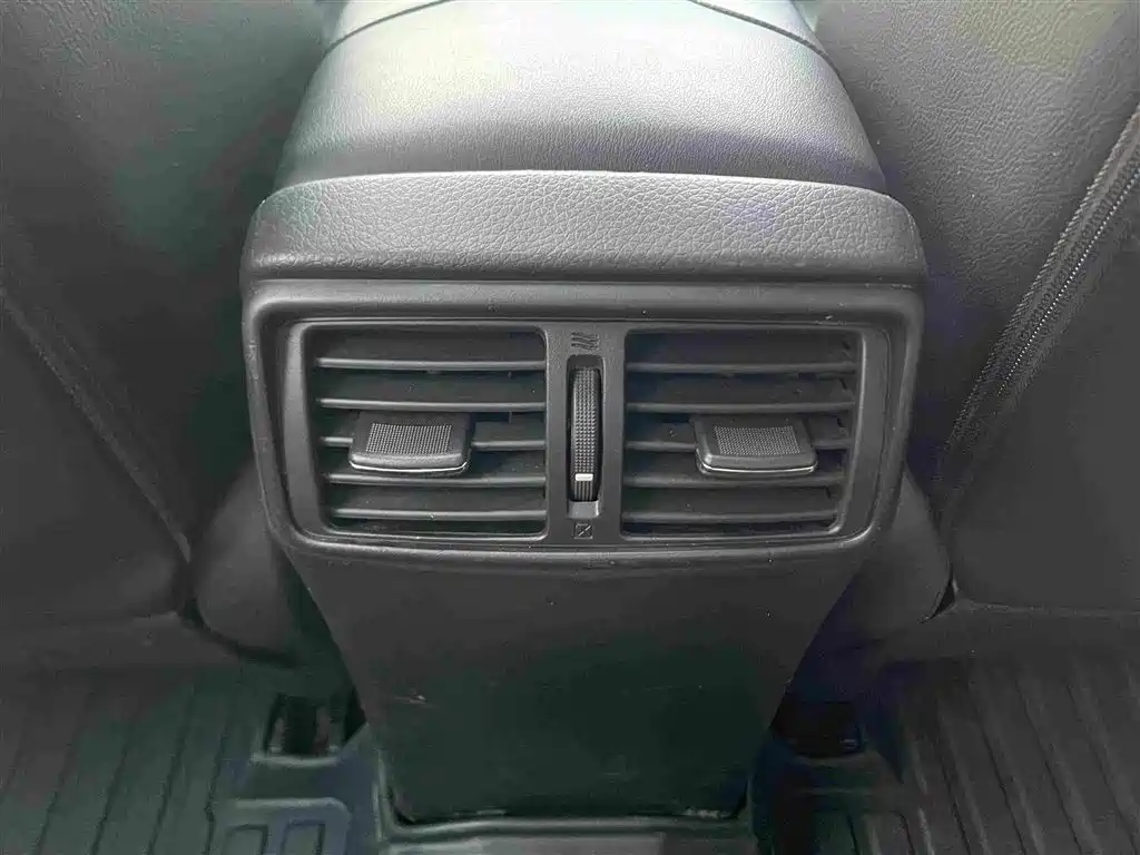 Nissan X-Trail — миниатюра 16