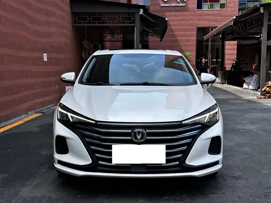 Changan Eado 2022 PLUS 1.6L GDI MT Luxury