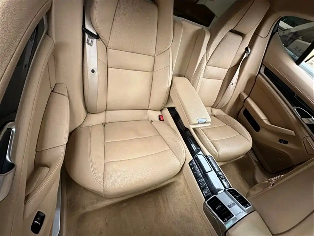 Porsche Panamera 2014 Panamera 4 3.0T