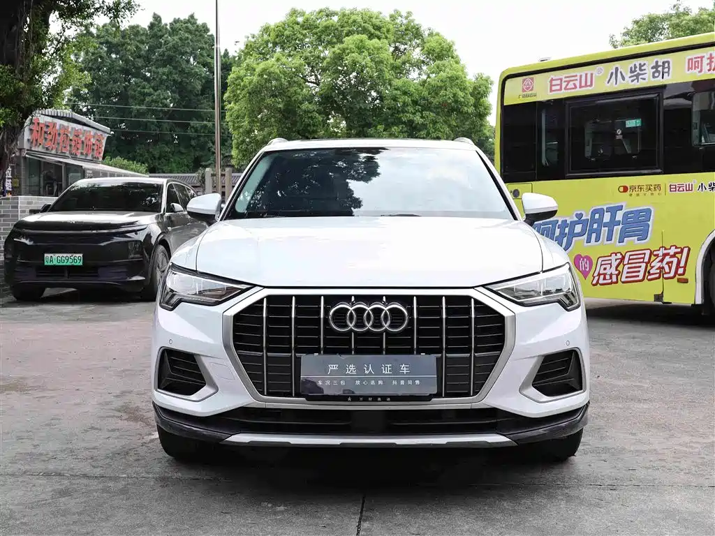 Audi Q3 2022 35 TFSI Fashion