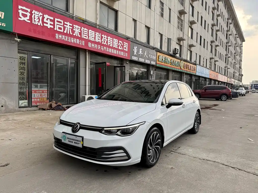 Volkswagen Golf 2021