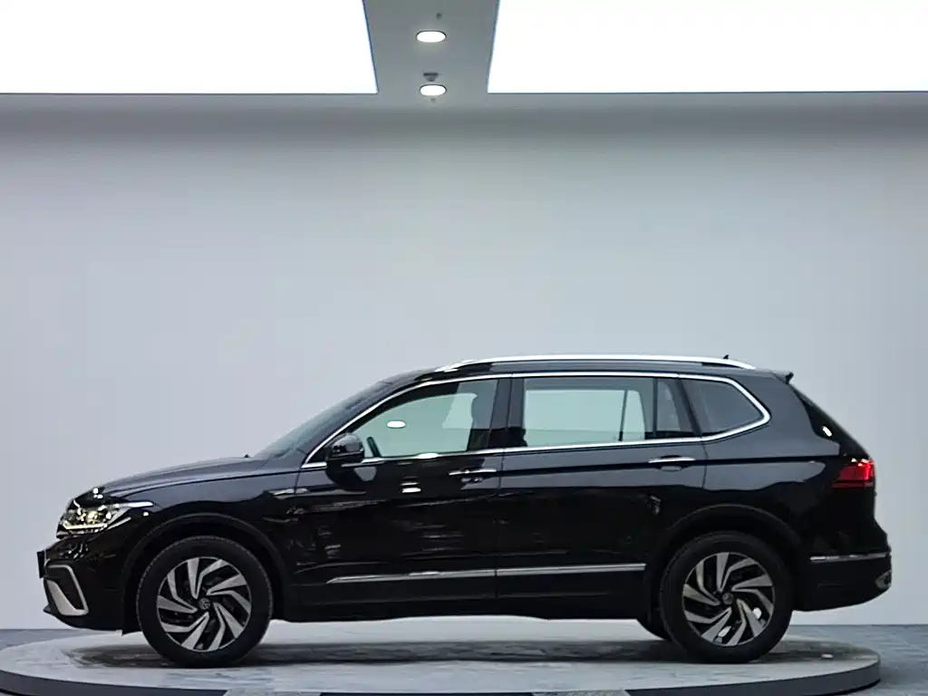 Volkswagen Tiguan L L 2023 280TSI AT