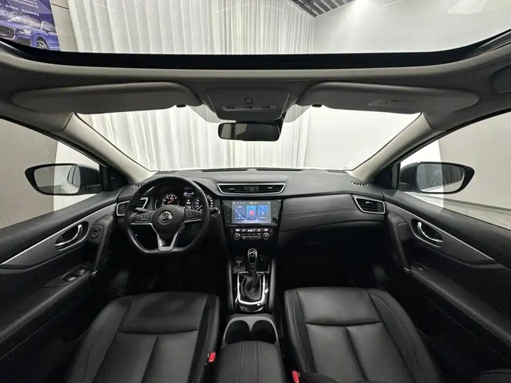 Nissan Qashqai — миниатюра 8