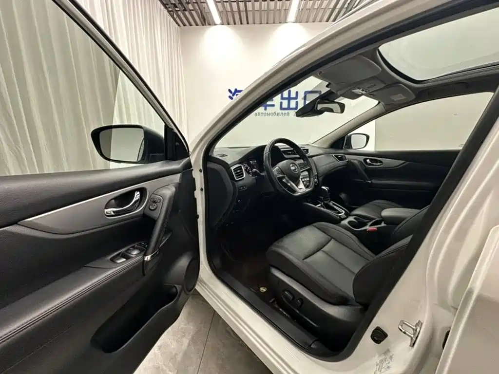Nissan Qashqai — миниатюра 7