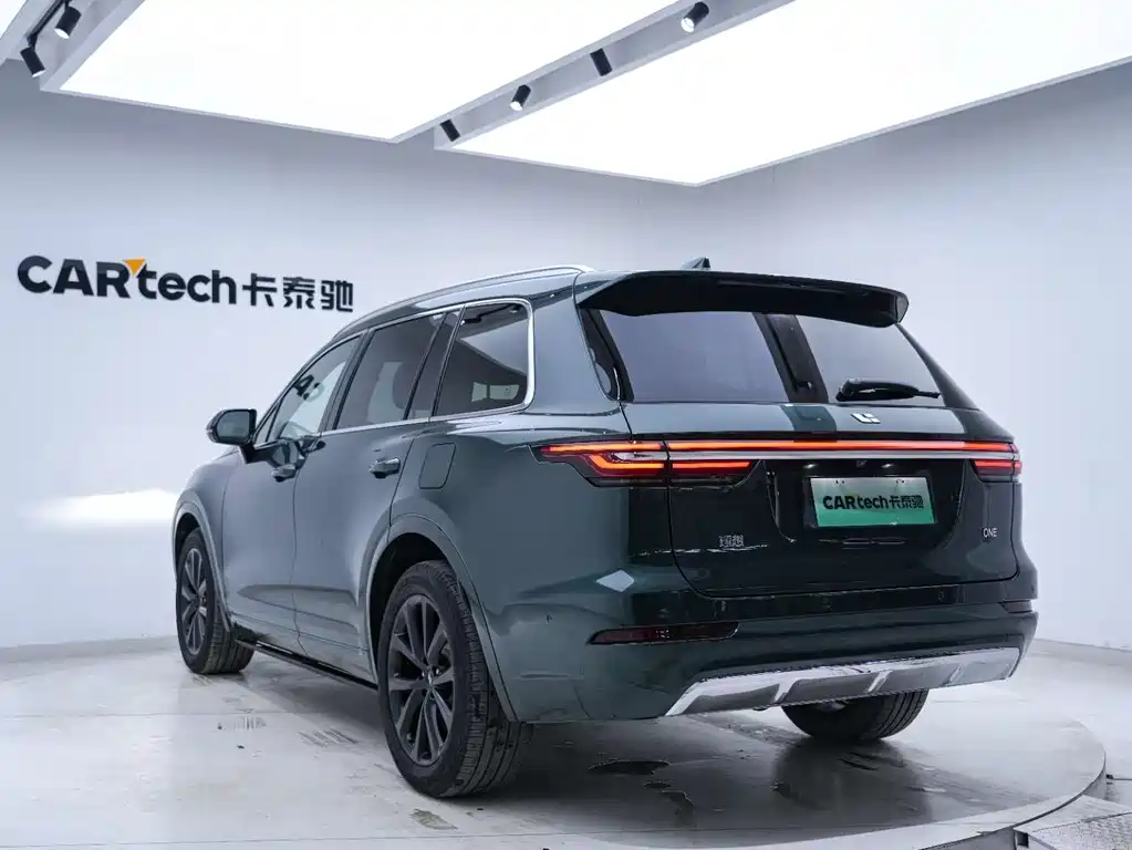 Li Auto ONE 2021 6 мест