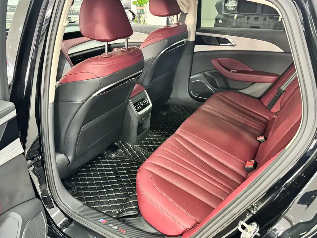 Hongqi Hongqi H5 — миниатюра 7