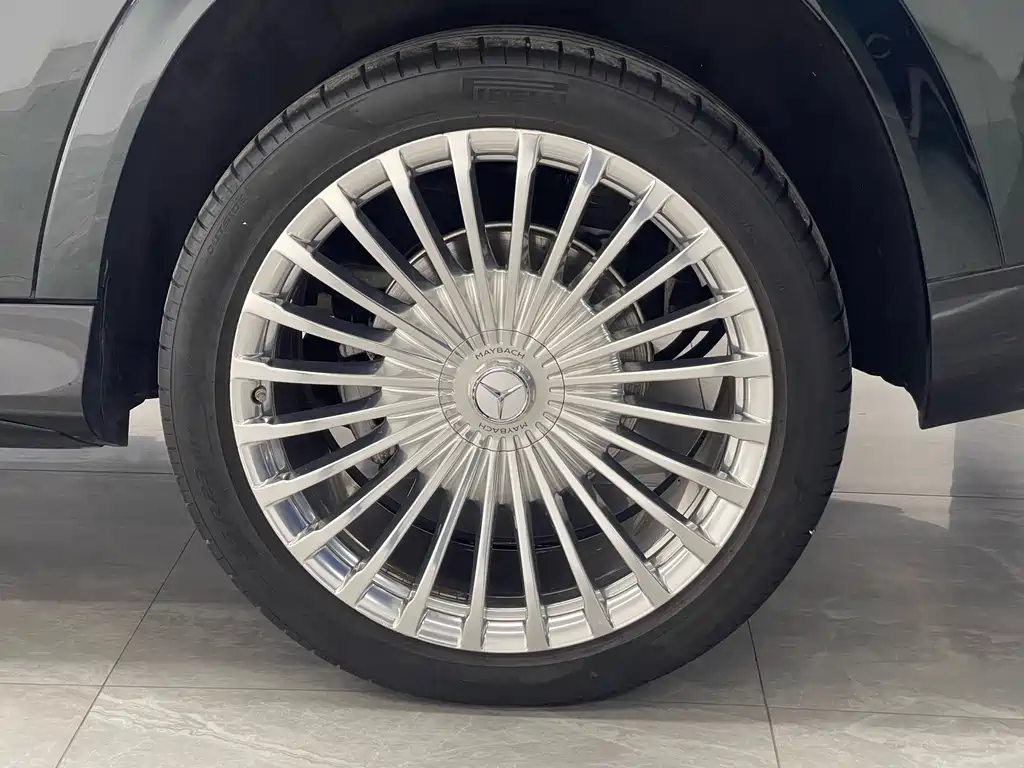 Mercedes-Benz GLS — миниатюра 12