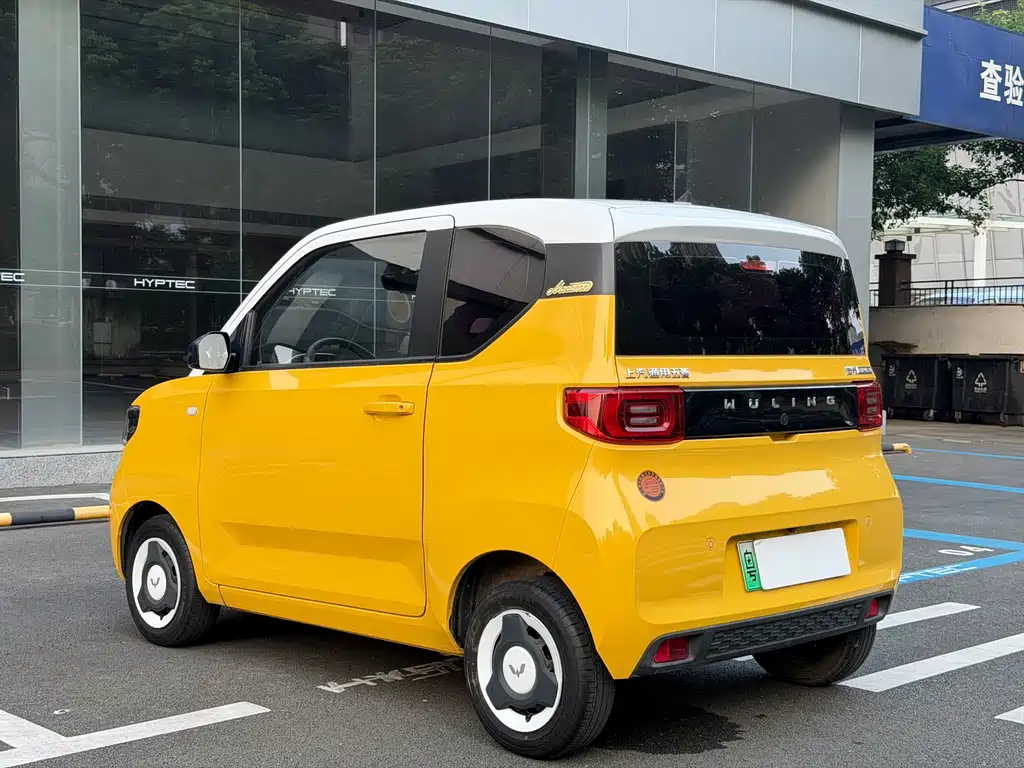 Wuling MINIEV — миниатюра 7