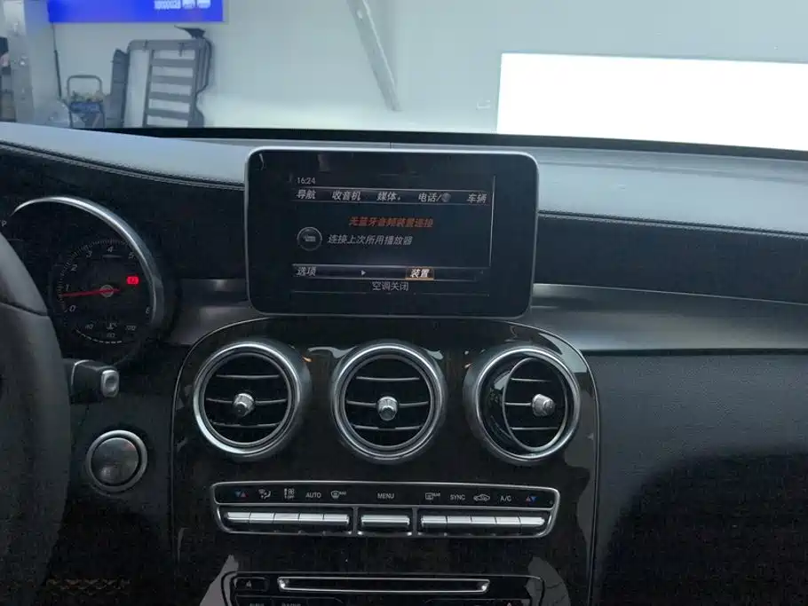 Mercedes-Benz GLC — миниатюра 13