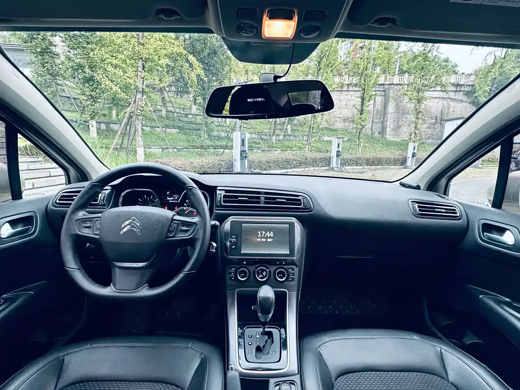 Citroen C4 — миниатюра 9