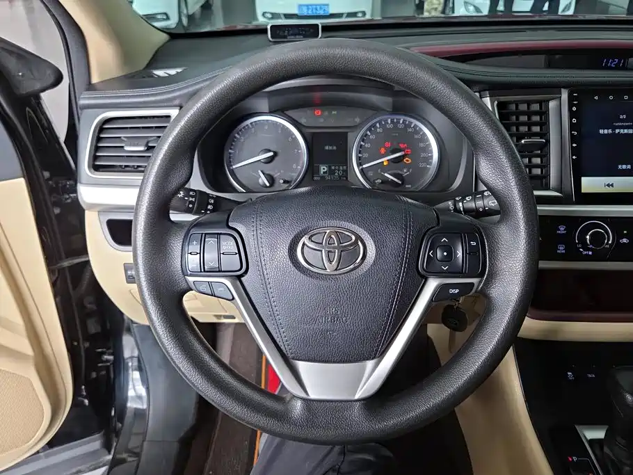 Toyota Highlander — миниатюра 15
