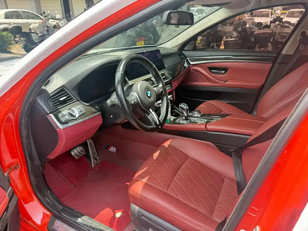 BMW 5 Series — миниатюра 6