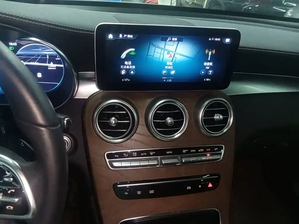 Mercedes-Benz GLC — миниатюра 13