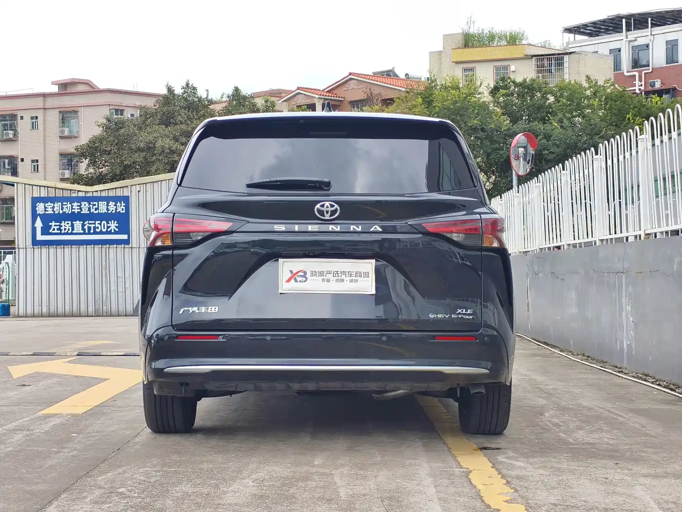 Toyota Sienna 2026 Черный из Китая, фото 6