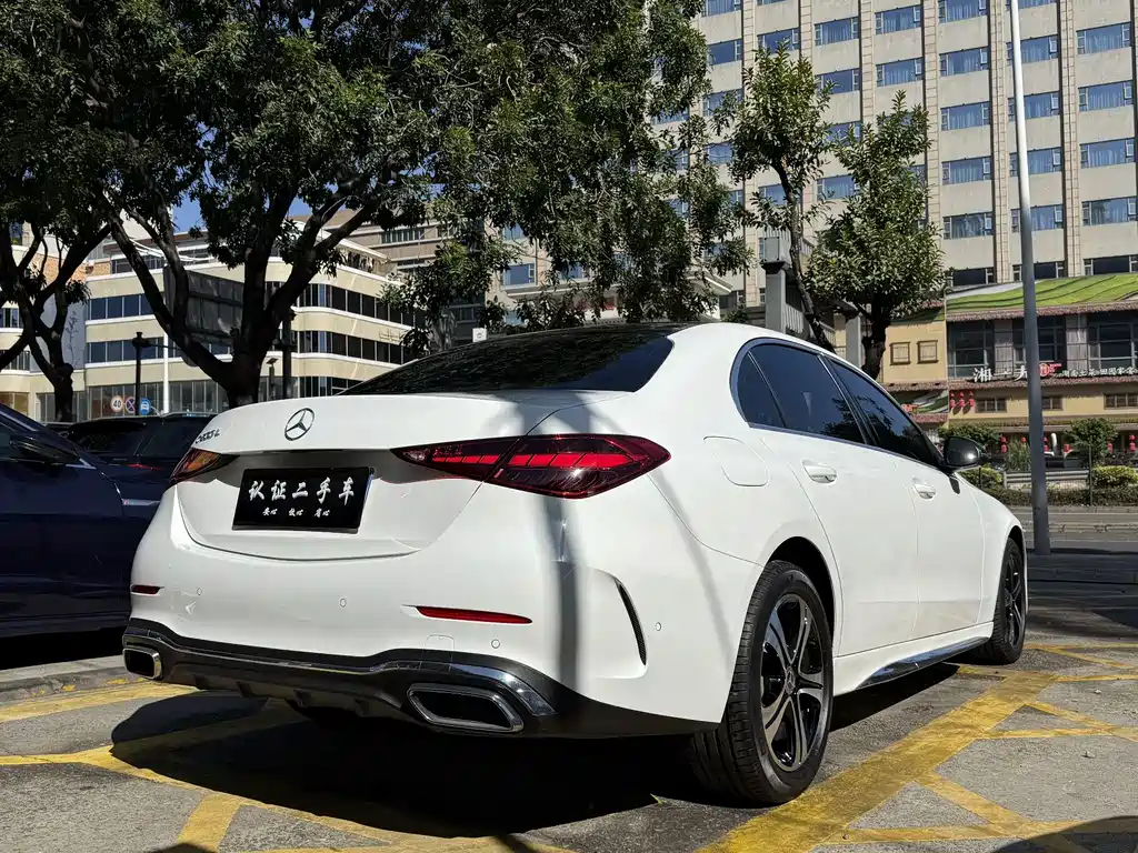 MERCEDES-BENZ C CLASS