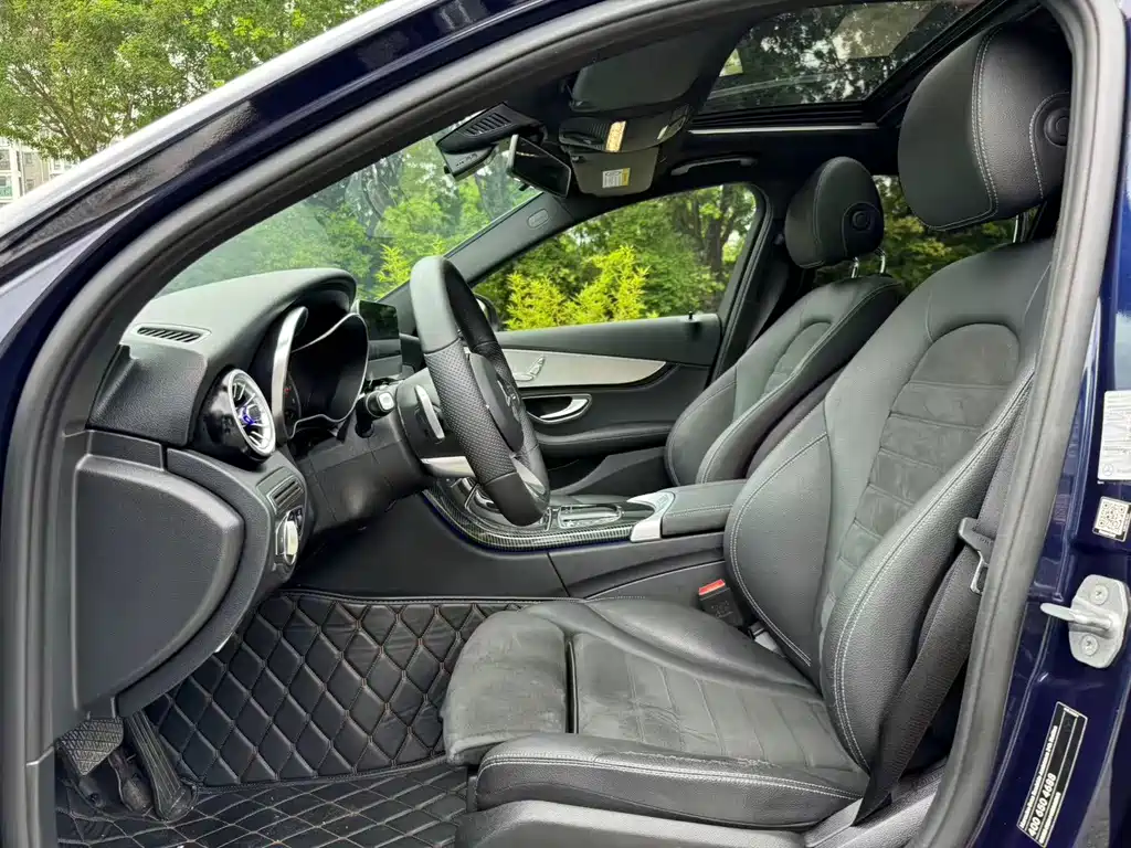 Mercedes-Benz C-Class — миниатюра 13