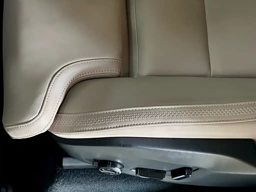 Volvo XC90 — миниатюра 16