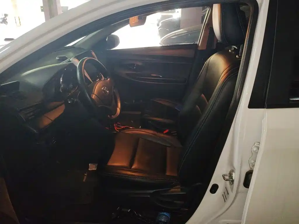 Toyota Yaris L — миниатюра 12