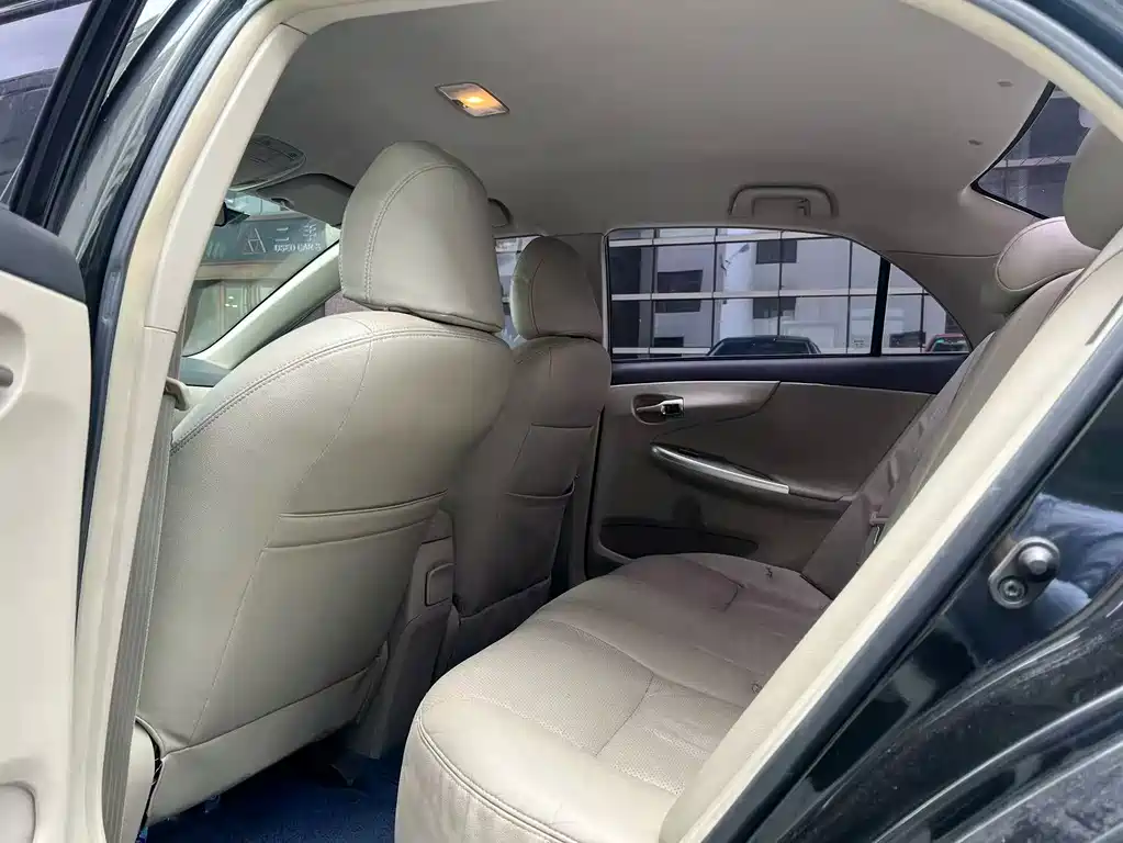 Toyota Corolla 2013 1.6L AT GL