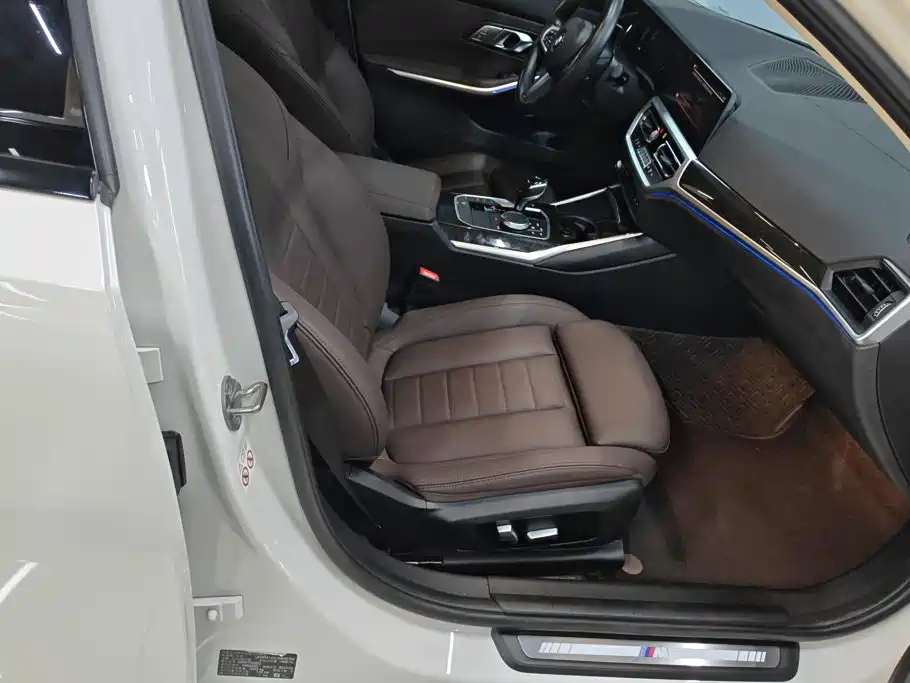 BMW 3 Series — миниатюра 8
