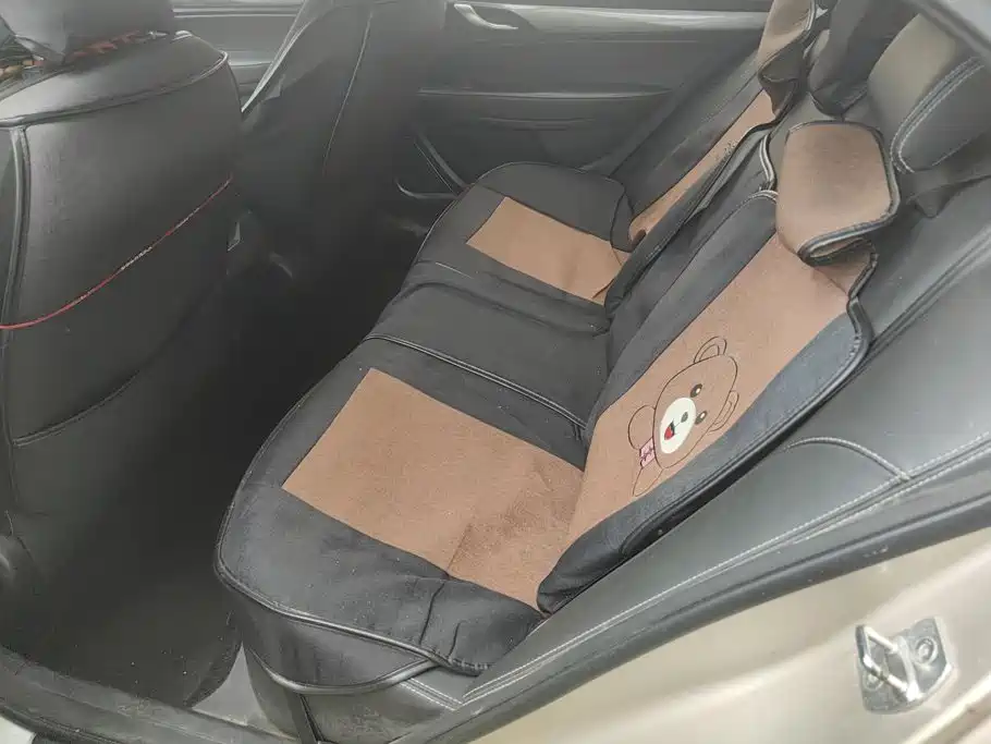 Geely Emgrand — миниатюра 11