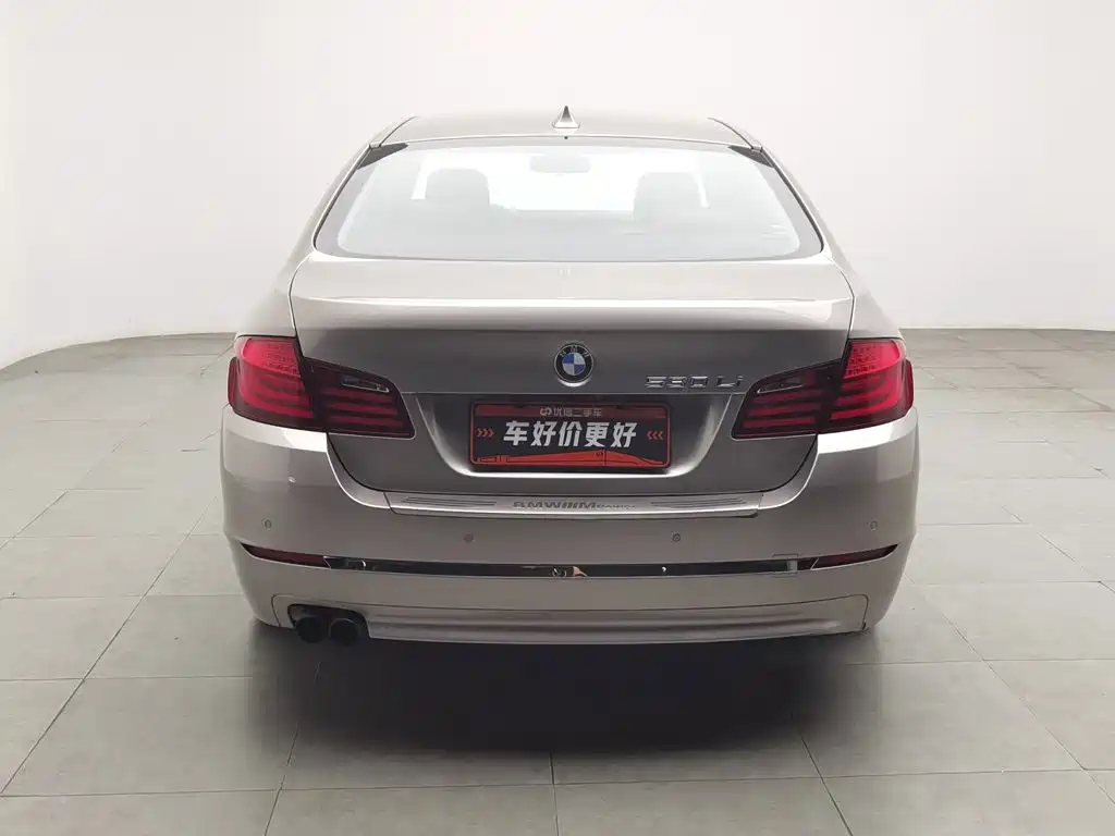 BMW 5 Series — миниатюра 4