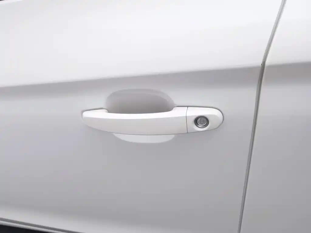 Changan Eado — миниатюра 18
