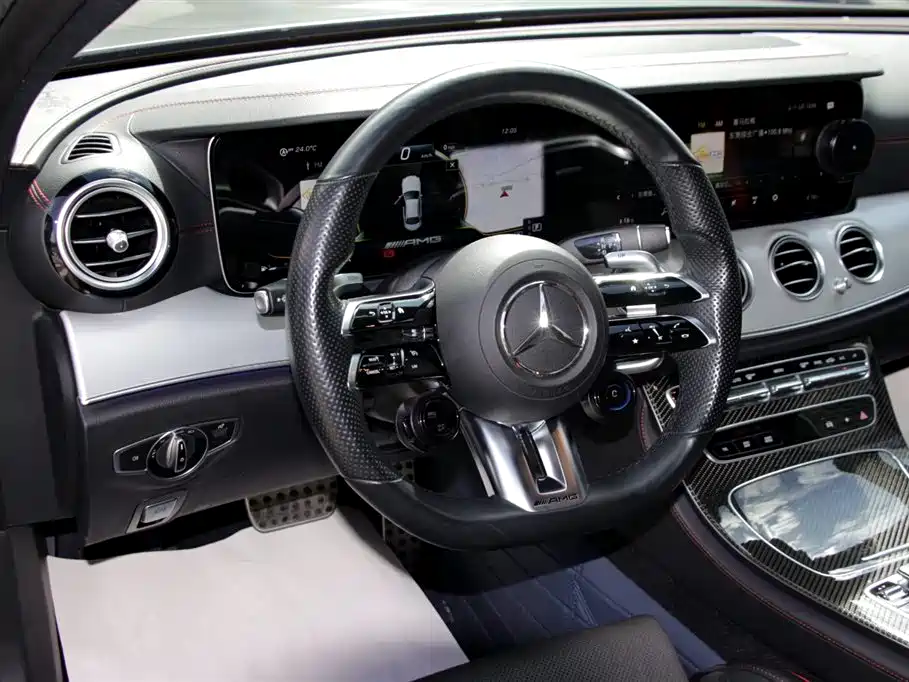 MERCEDES-BENZ E CLASS AMG