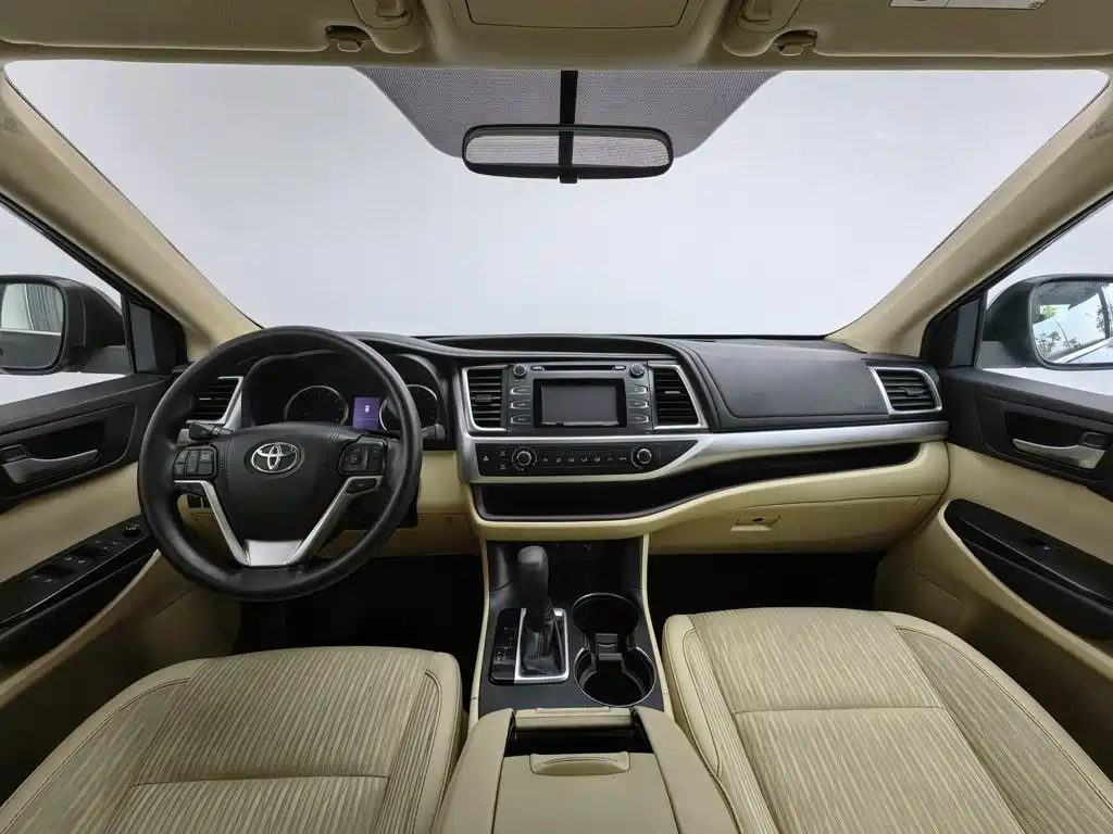 Toyota Highlander — миниатюра 5