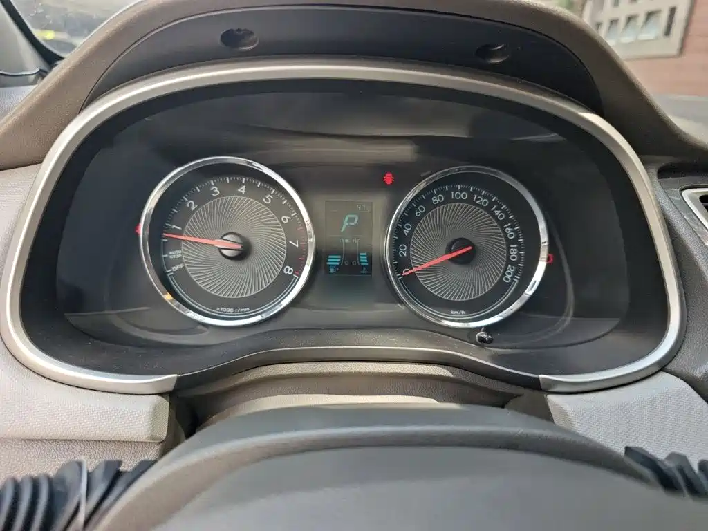 Chevrolet Lova RV — миниатюра 4
