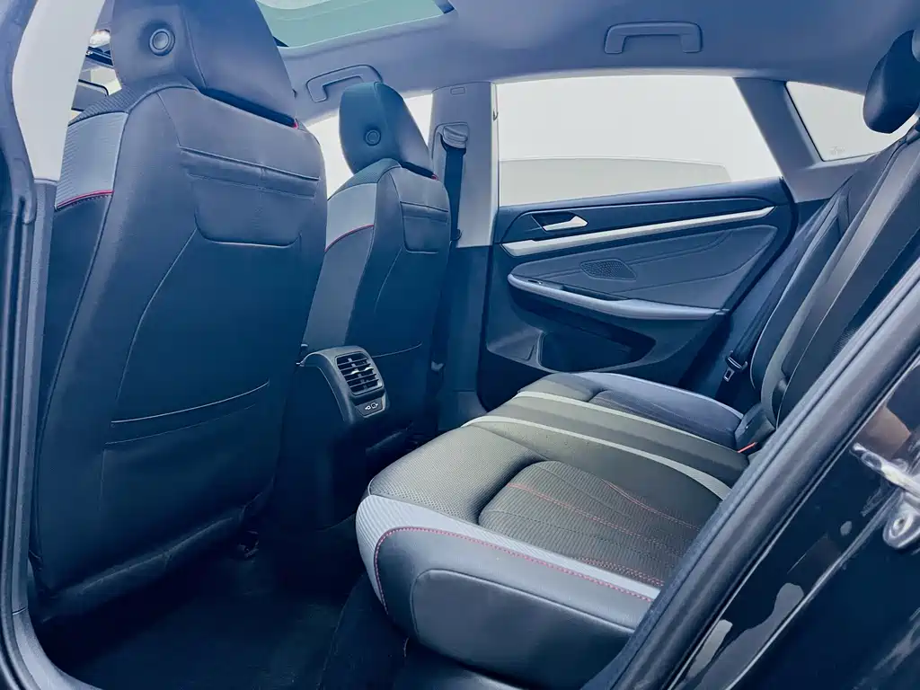 Volkswagen Lamando — миниатюра 10