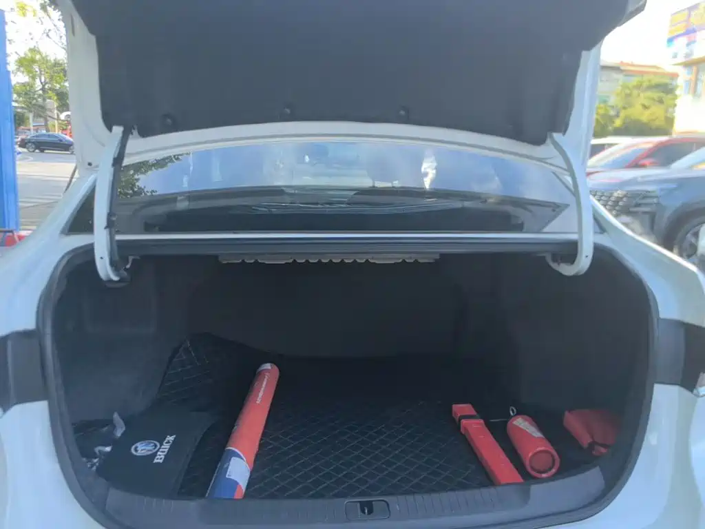Buick Excelle — миниатюра 19