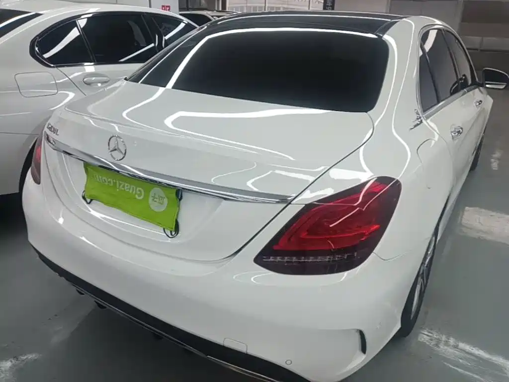 Mercedes-Benz C-Class — миниатюра 7