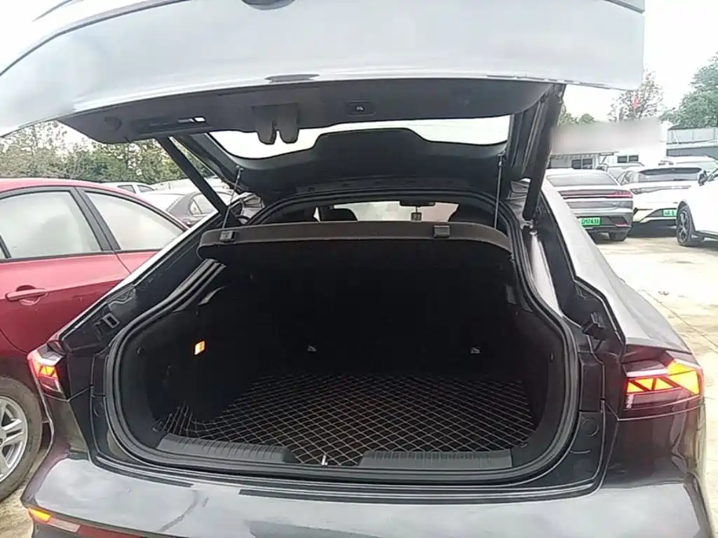 Changan UNI-V iDD — миниатюра 19