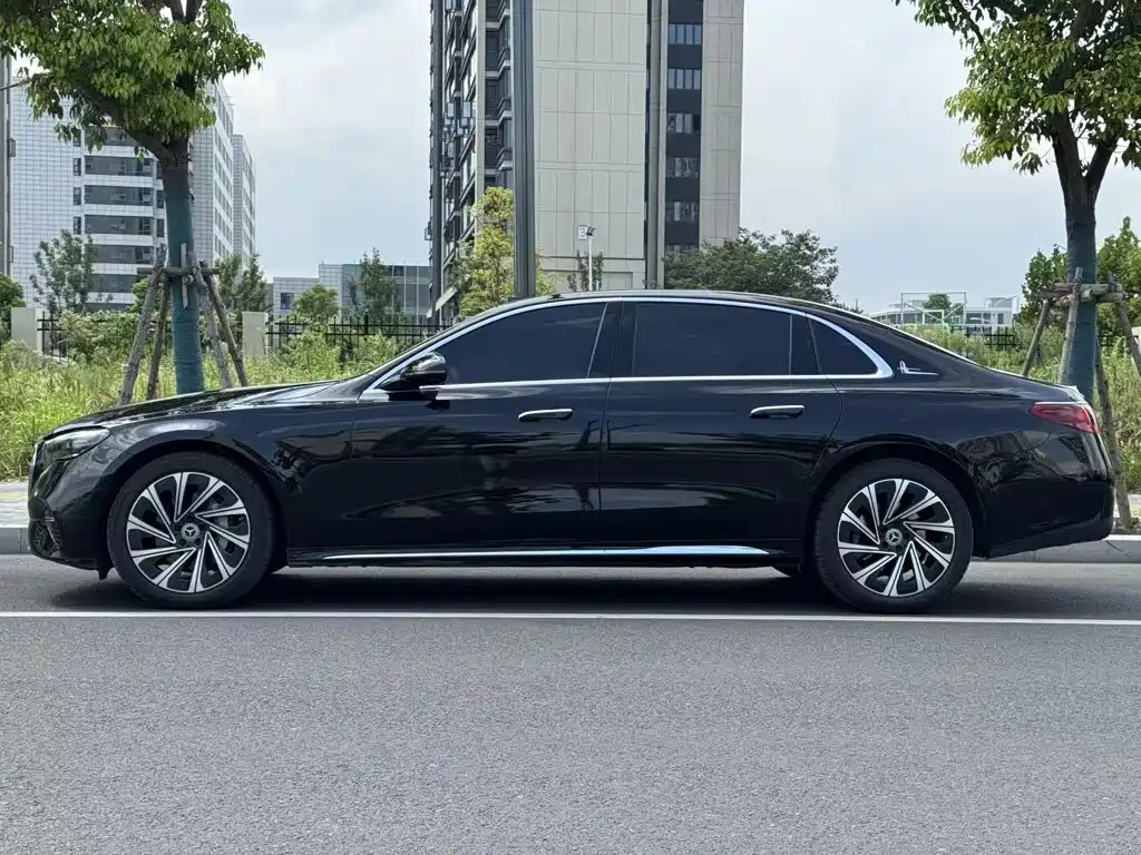 Mercedes-Benz E-Class E 2025 E 300 L Luxury