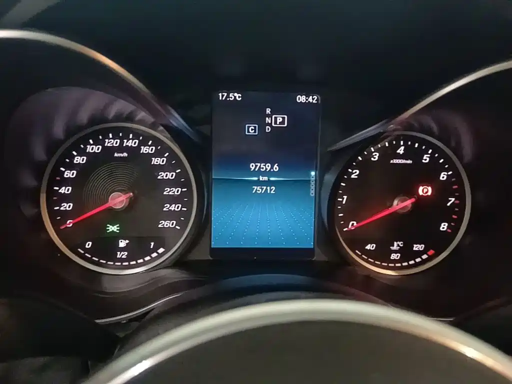 Mercedes-Benz C-Class — миниатюра 12