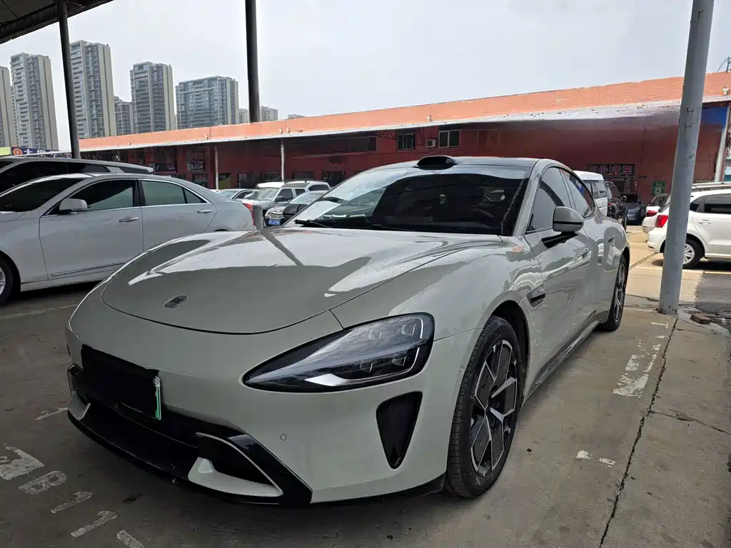 2025 xiaomi SU7 - zdjęcie 1 z 16