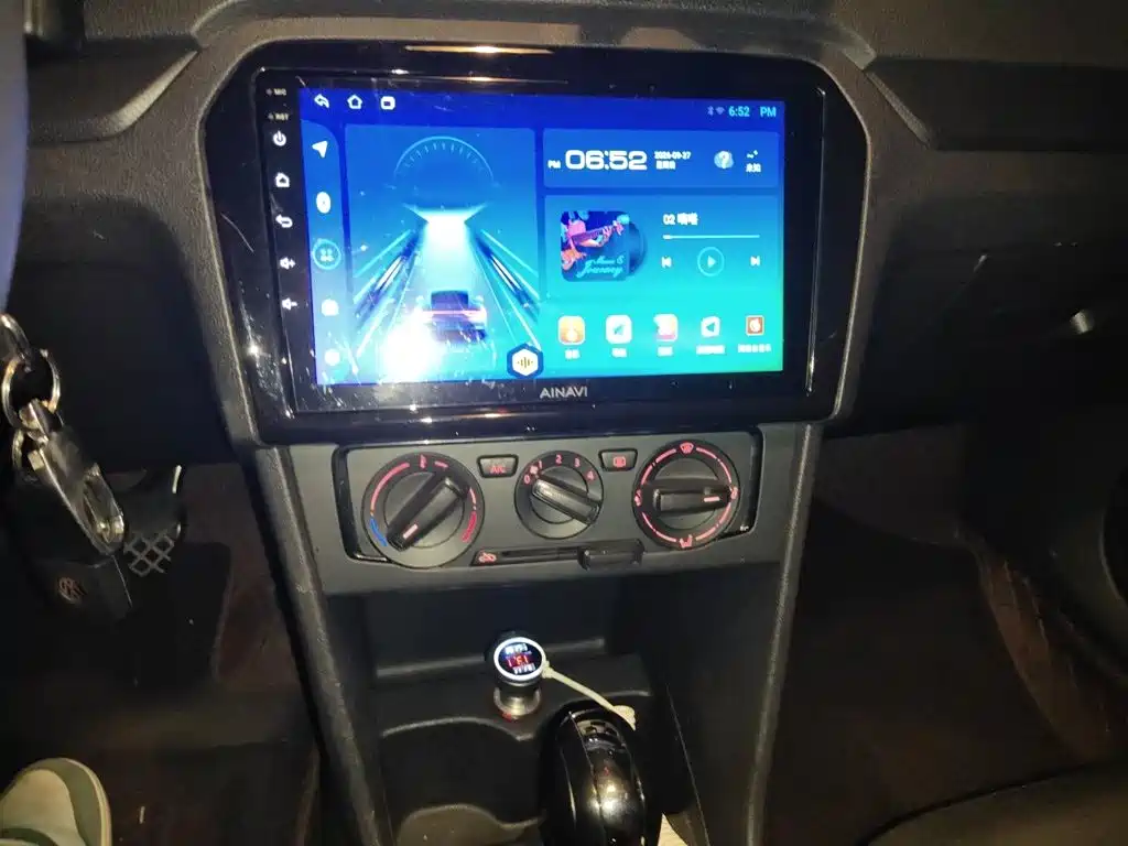 Volkswagen Jetta — миниатюра 14