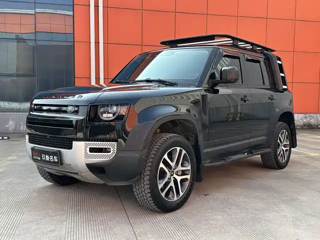 LAND ROVER DEFENDER
