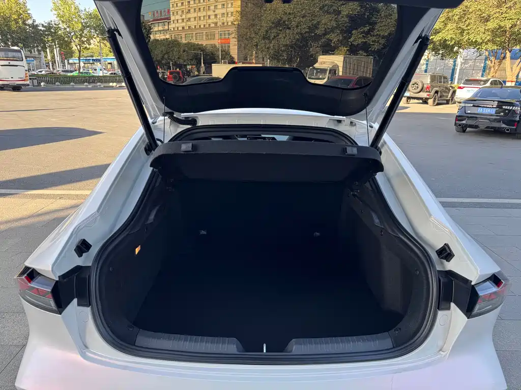 Changan UNI-V iDD — миниатюра 12