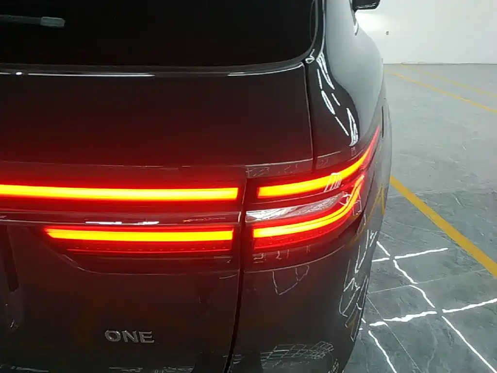 Li Auto Li ONE — миниатюра 8