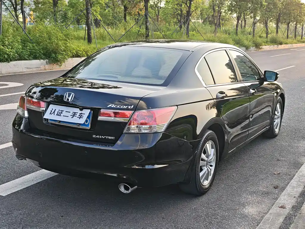 Honda Accord — миниатюра 6