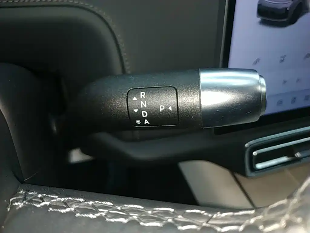 Li Auto Li L8 — миниатюра 14