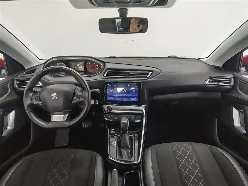 Peugeot 308 2016 230THP AT Luxury