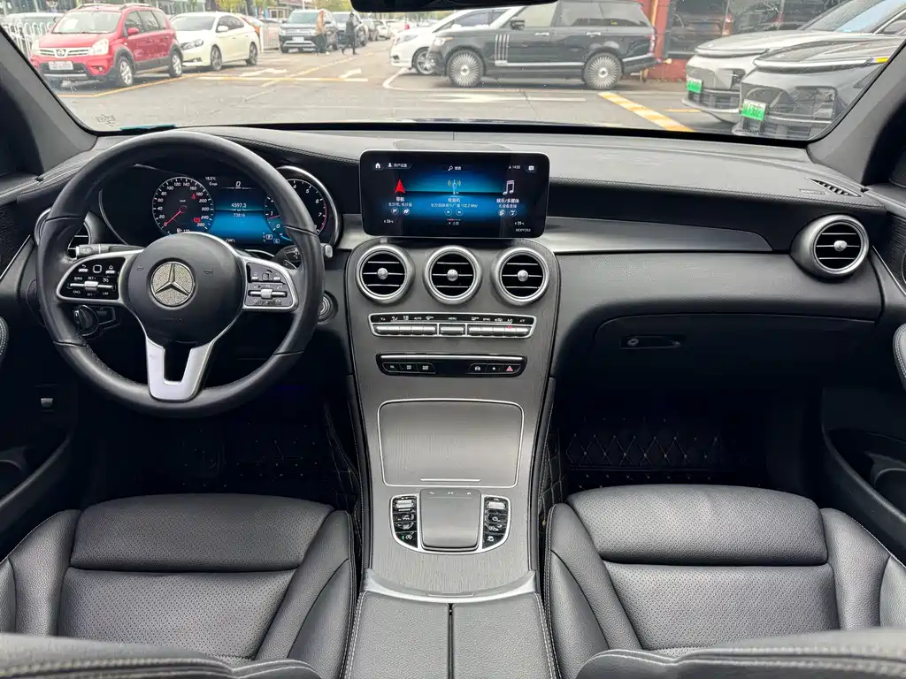 Mercedes-Benz GLC 2020 GLC 300 4MATIC SUV