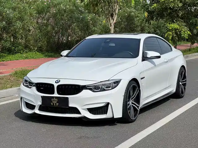BMW  M4