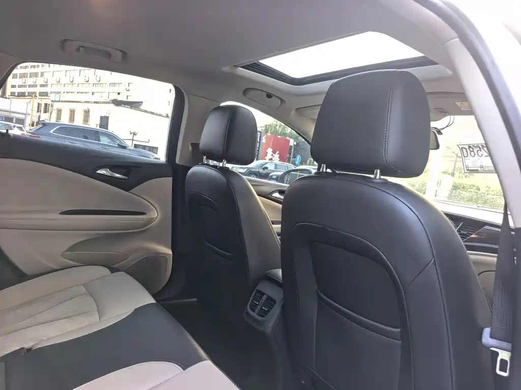 Buick Verano — миниатюра 11