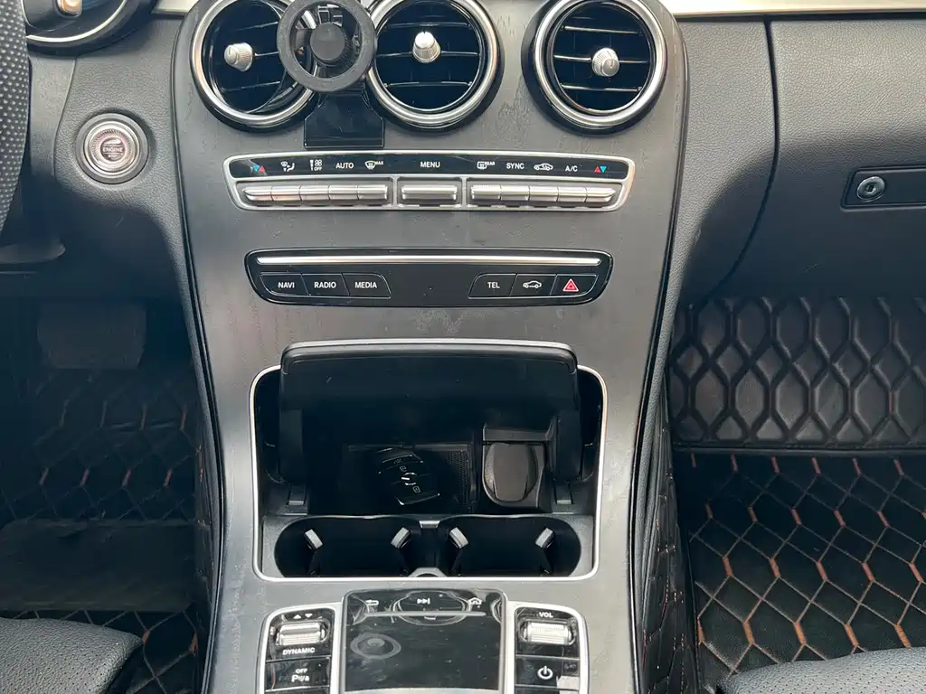 MERCEDES-BENZ C CLASS