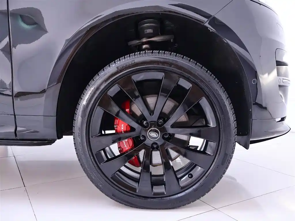 Land Rover Range Rover Sport 2025 400PS